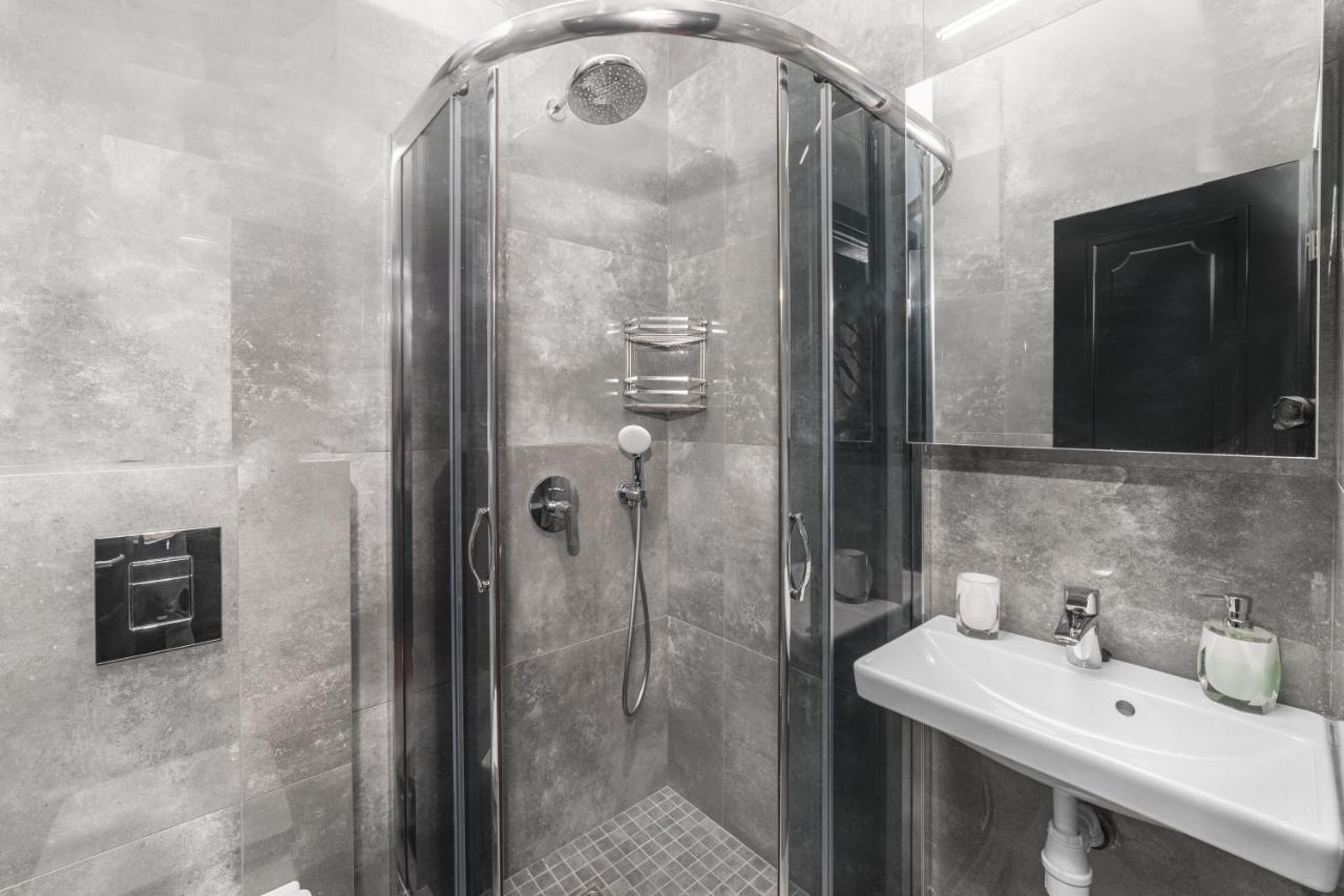 Apart Hotel D'Monica أوديسا المظهر الخارجي الصورة